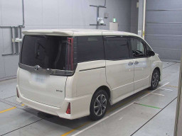 2020 Toyota Noah