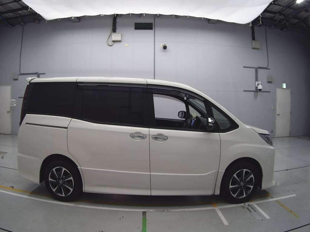 2020 Toyota Noah ZRR80W[2]