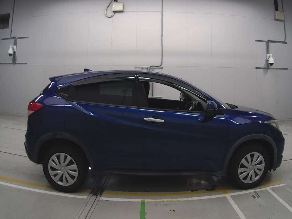 2014 Honda VEZEL RU1[2]