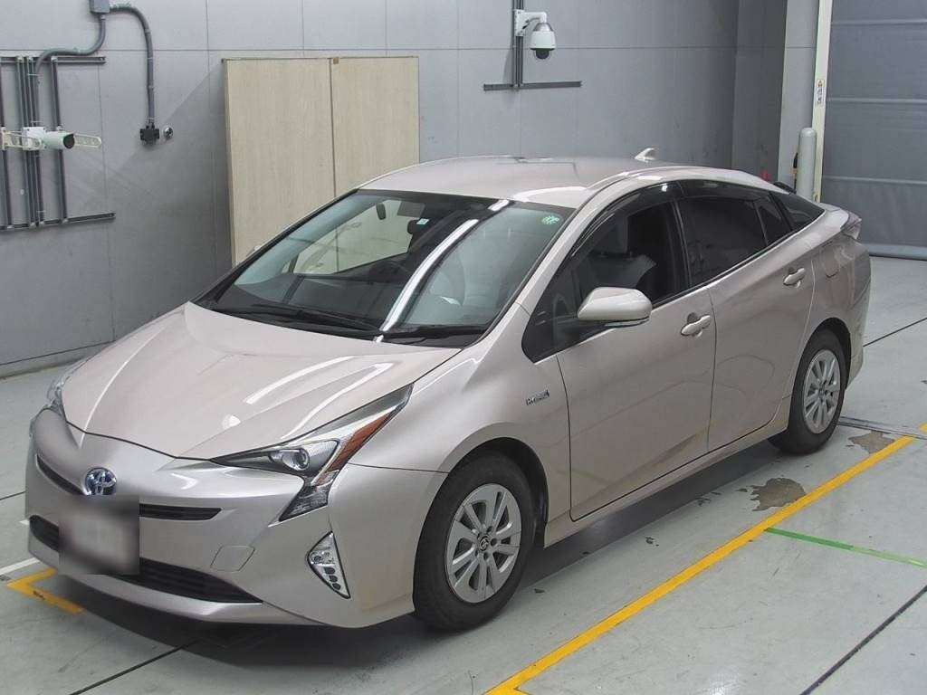 2016 Toyota Prius ZVW50[0]