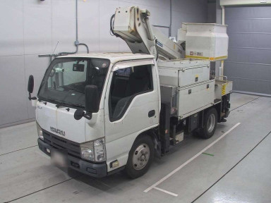 2012 Isuzu Elf Truck