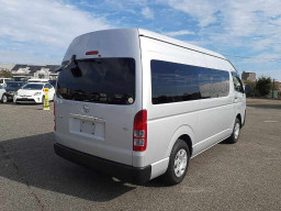 2021 Toyota Hiace Commuter