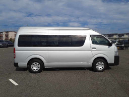 2021 Toyota Hiace Commuter