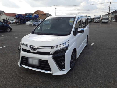 2019 Toyota Voxy