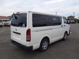 2011 Toyota Regiusace Van