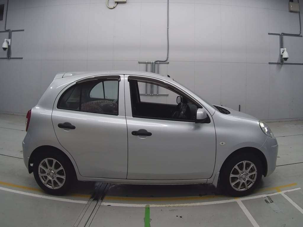 2011 Nissan March K13[2]