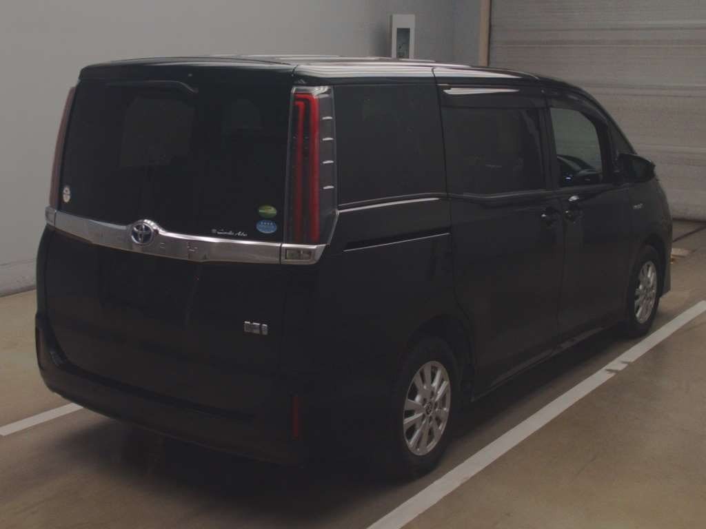 2019 Toyota Noah ZWR80G[1]