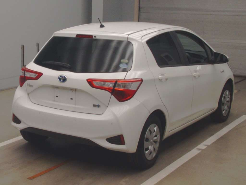 2019 Toyota Vitz NHP130[1]