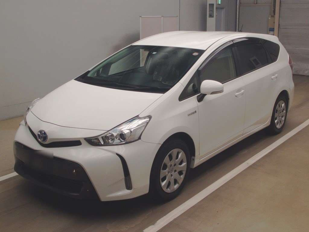 2017 Toyota Prius alpha ZVW41W[0]