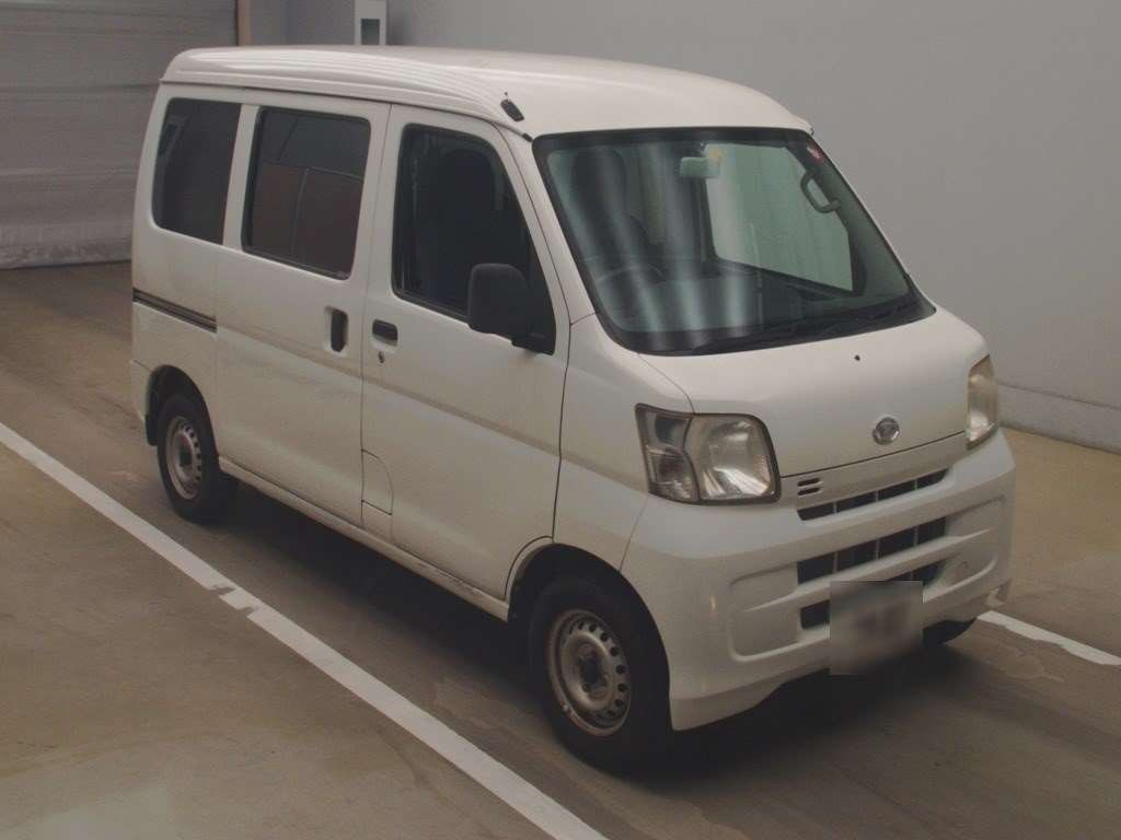 2016 Daihatsu Hijet Cargo S321V[2]