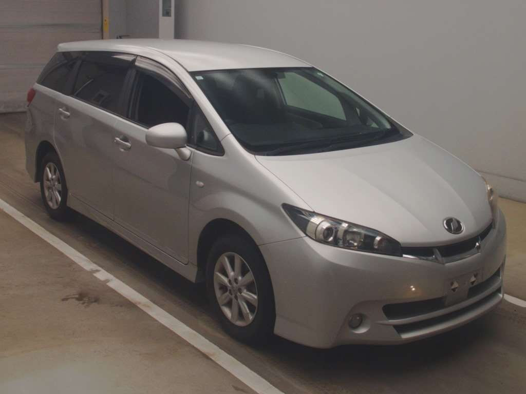 2011 Toyota Wish ZGE25W[2]