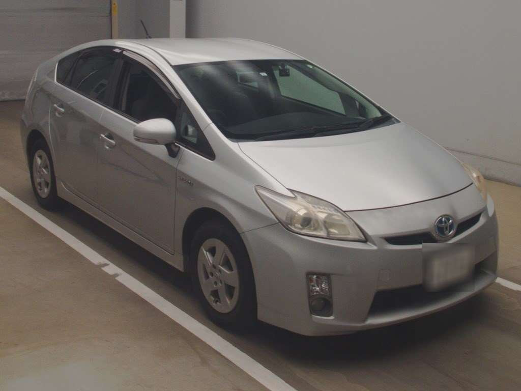 2009 Toyota Prius ZVW30[2]