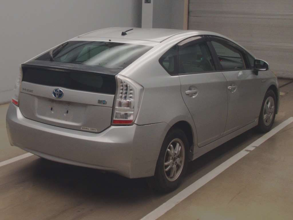 2010 Toyota Prius ZVW30[1]