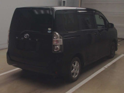 2008 Toyota Voxy