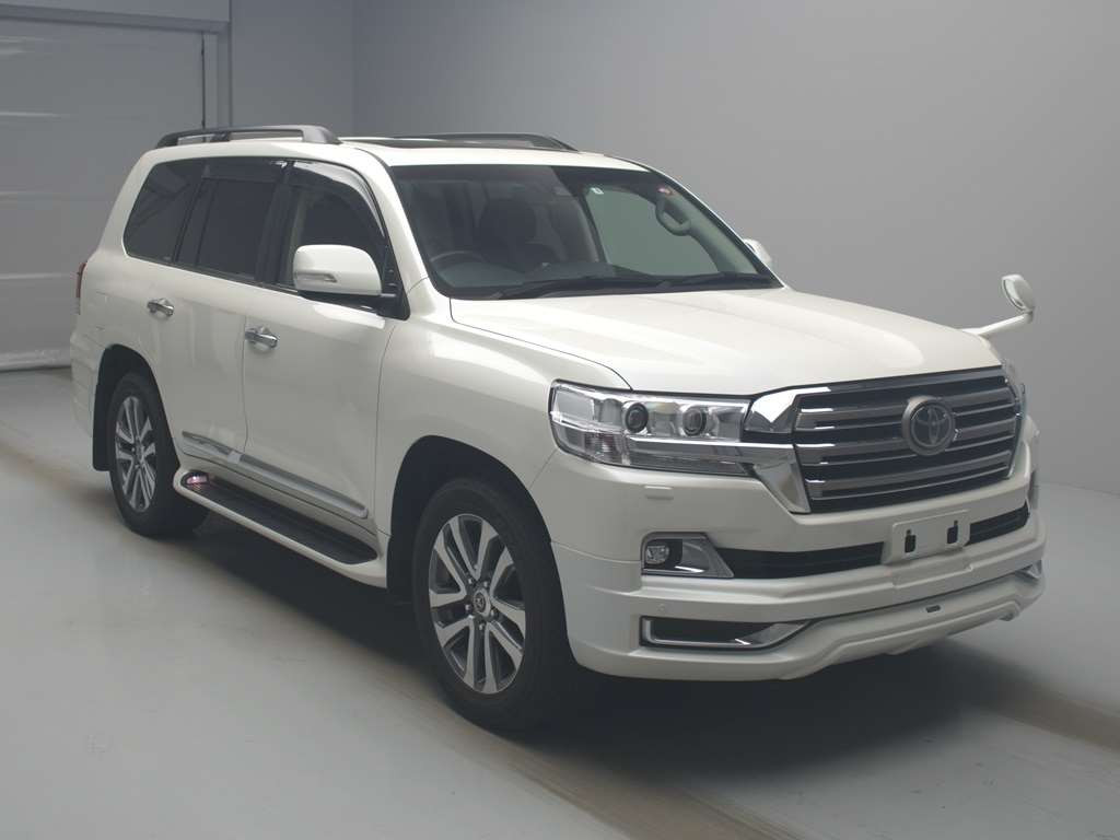 2019 Toyota Land Cruiser URJ202W[2]