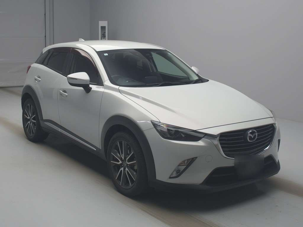 2015 Mazda CX-3 DK5FW[2]