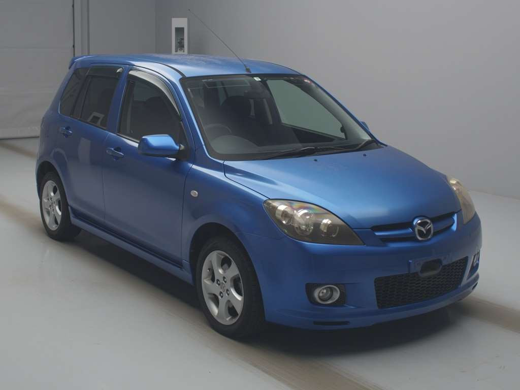 2005 Mazda Demio DY3W[2]