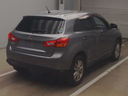 2013 Mitsubishi RVR