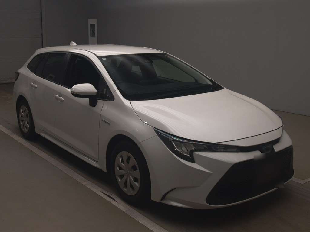 2020 Toyota Corolla Touring Wagon ZWE211W[2]