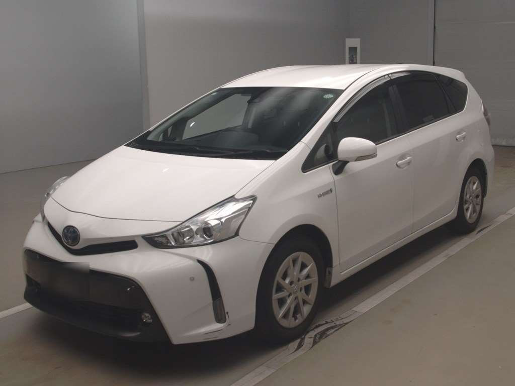 2019 Toyota Prius alpha ZVW41W[0]