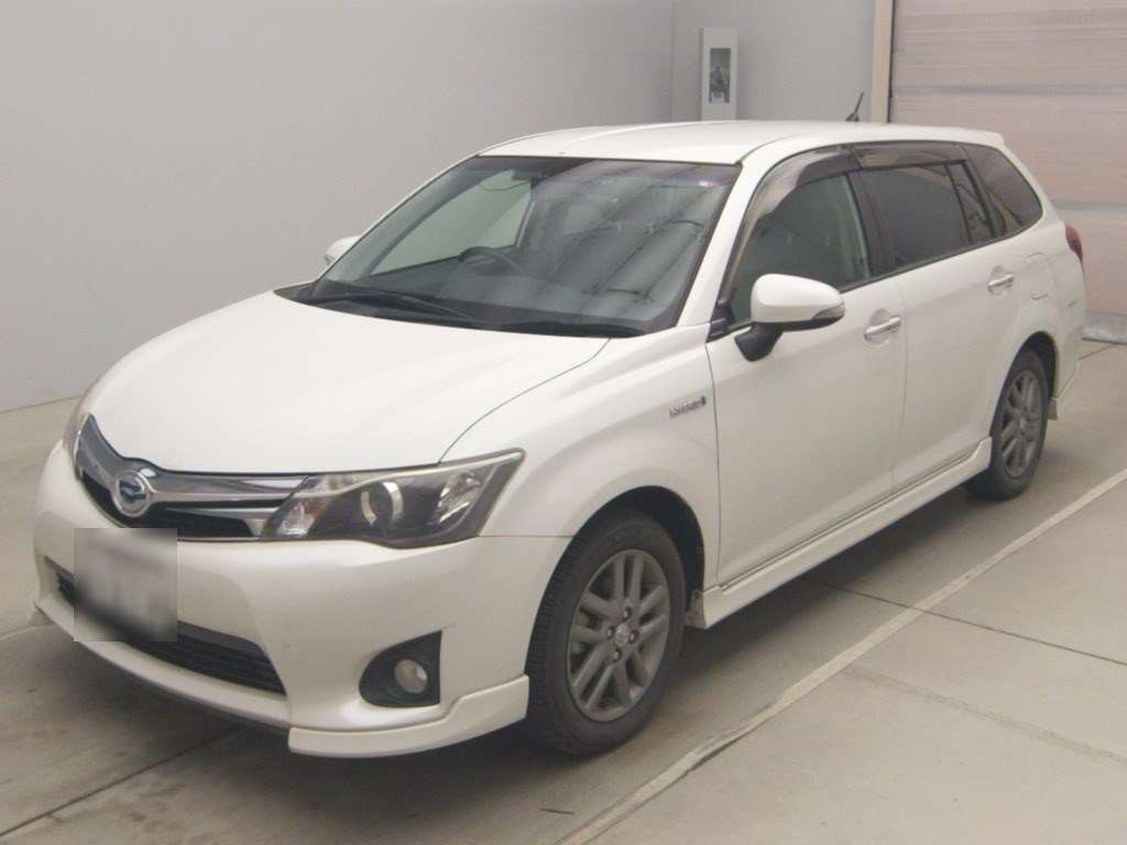 2014 Toyota Corolla Fielder NKE165G[0]