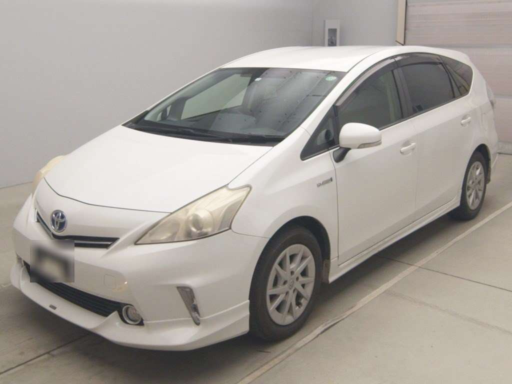 2012 Toyota Prius alpha ZVW41W[0]