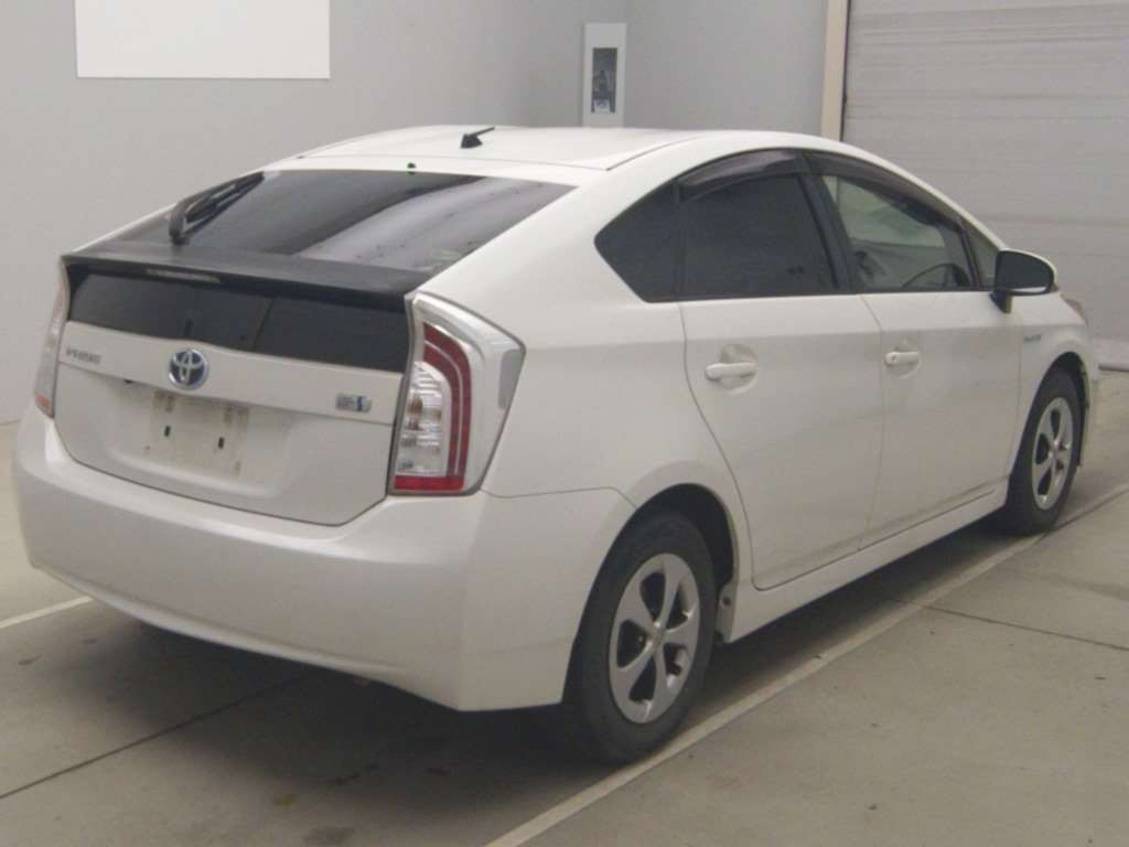 2012 Toyota Prius ZVW30[1]