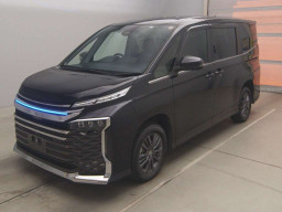 2022 Toyota Voxy