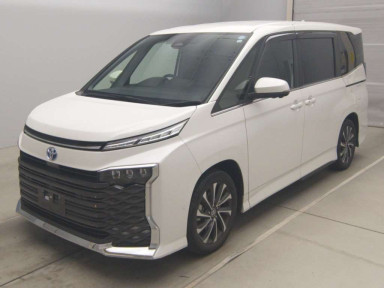 2022 Toyota Voxy