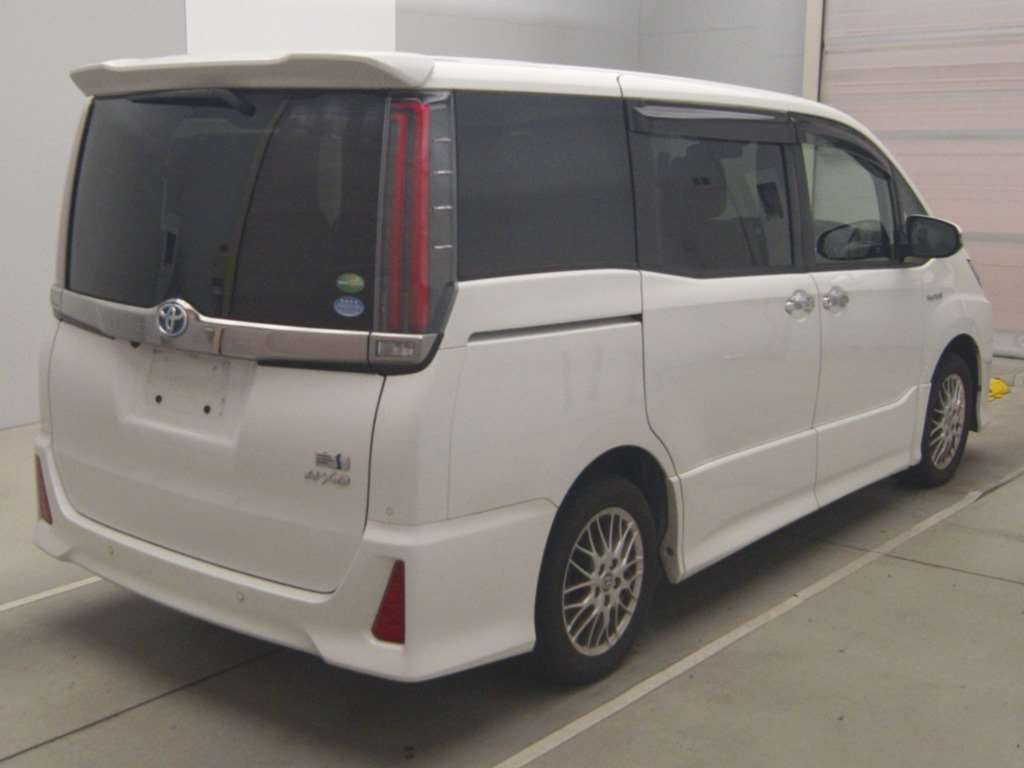 2020 Toyota Noah ZWR80W[1]