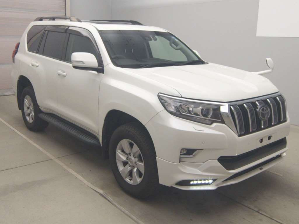 2019 Toyota Land Cruiser Prado GDJ150W[2]