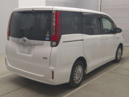 2015 Toyota Noah