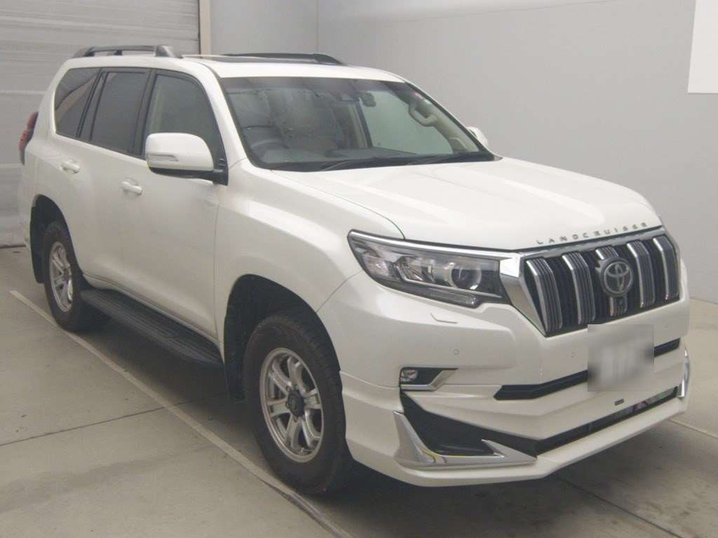 2020 Toyota Land Cruiser Prado TRJ150W[2]