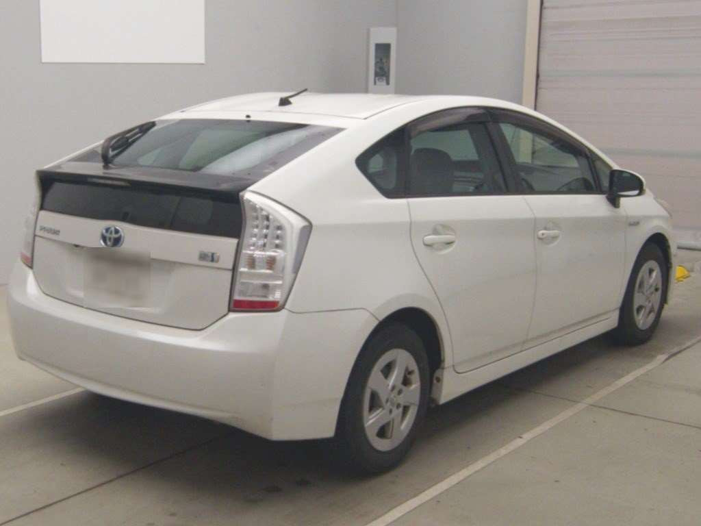 2011 Toyota Prius ZVW30[1]