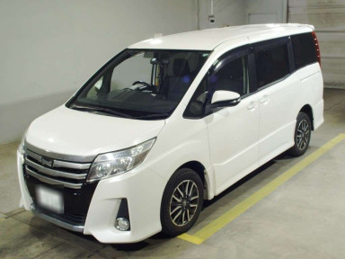 2015 Toyota Noah