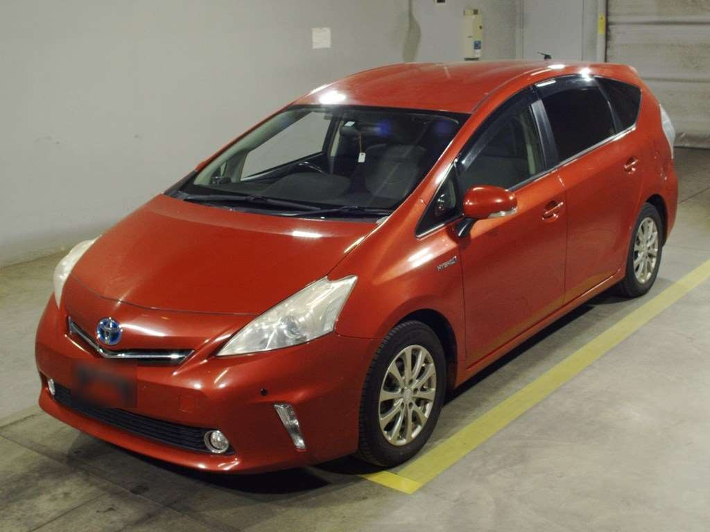 2011 Toyota Prius alpha ZVW41W[0]