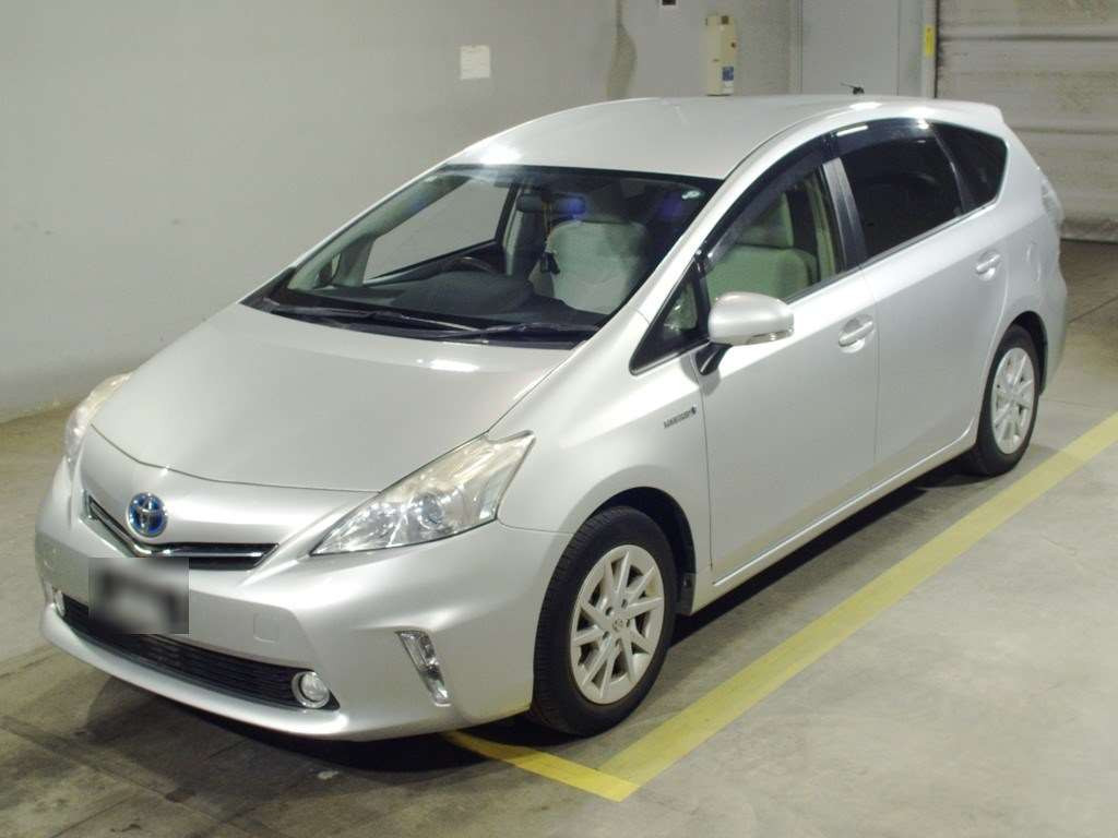 2012 Toyota Prius alpha ZVW41W[0]