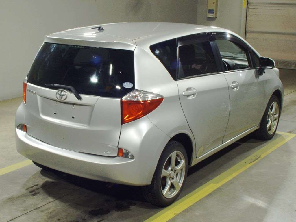 2014 Toyota Ractis NCP125[1]