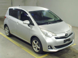 2014 Toyota Ractis