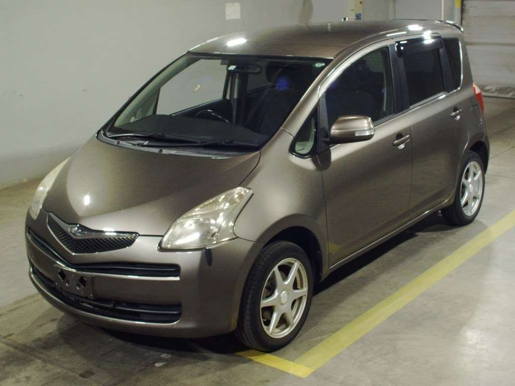 2005 Toyota Ractis NCP105[0]