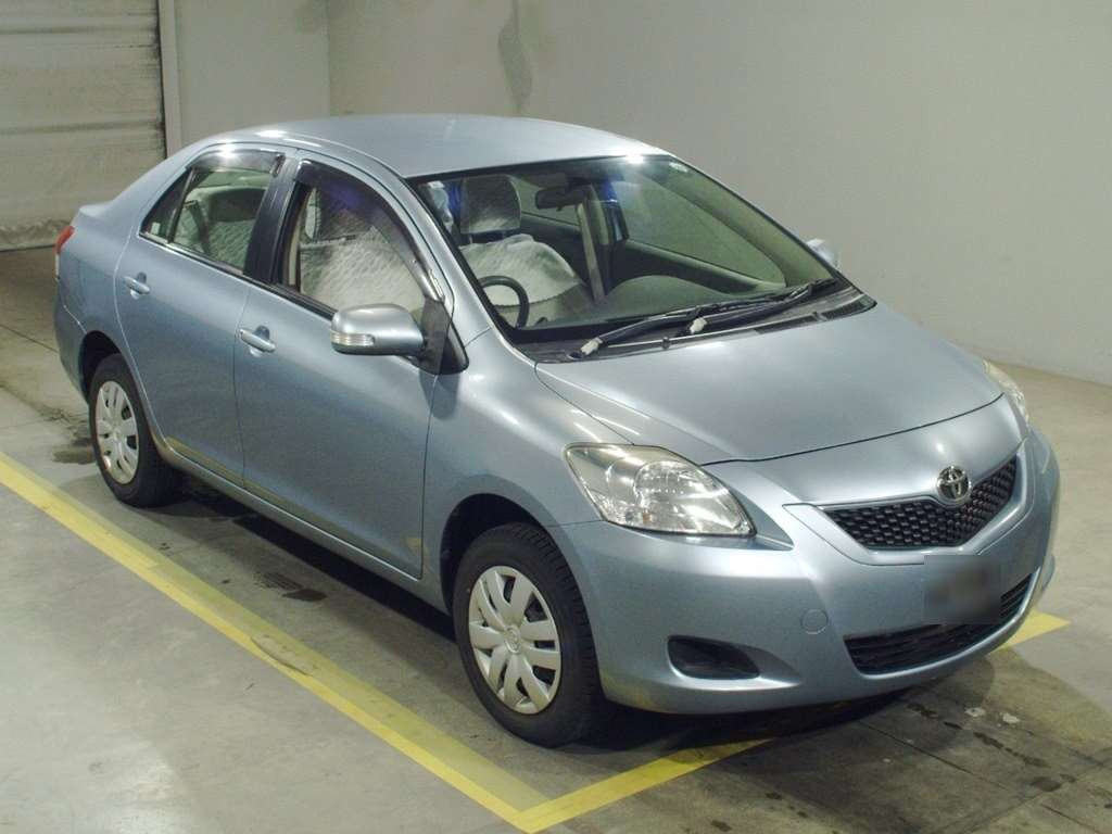 2012 Toyota Belta NCP96[2]