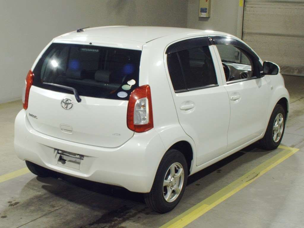 2015 Toyota Passo KGC35[1]