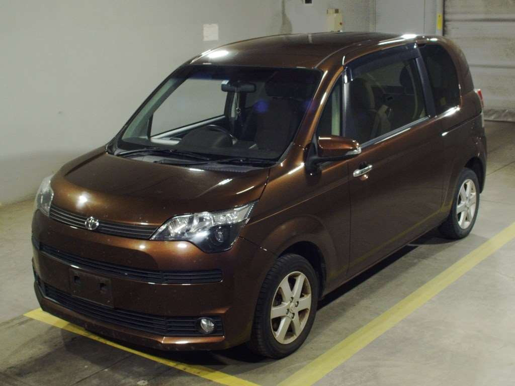 2014 Toyota Spade NCP145[0]