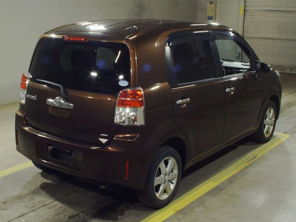 2014 Toyota Spade NCP145[1]