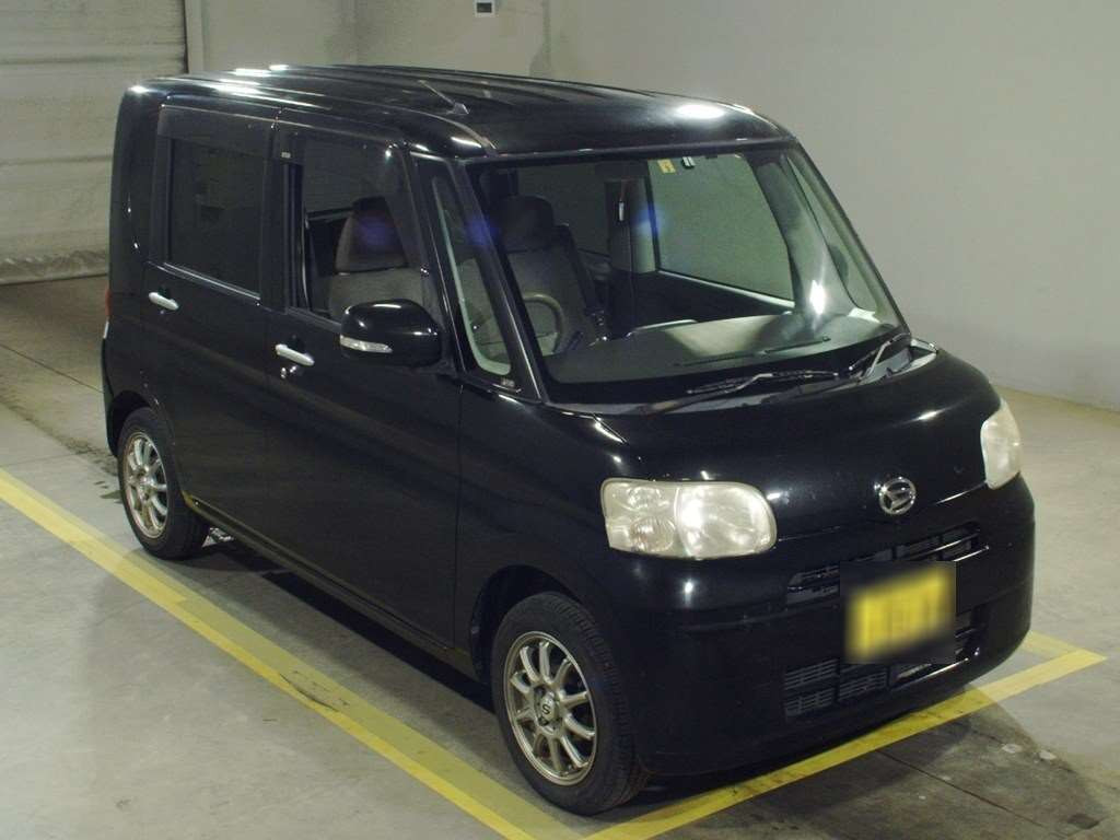 2011 Daihatsu Tanto L375S[2]