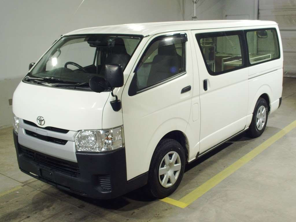 2019 Toyota Hiace Van GDH206V[0]