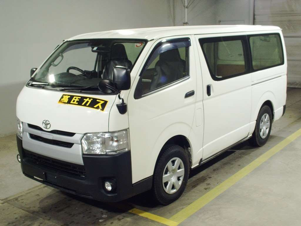 2019 Toyota Hiace Van GDH206V[0]