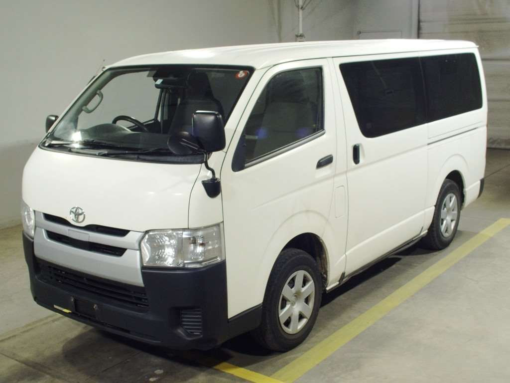 2018 Toyota Regiusace Van GDH206V[0]