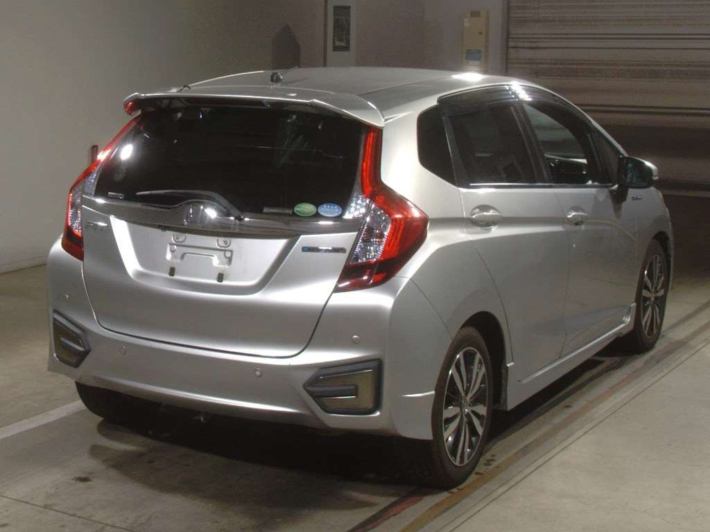 2013 Honda Fit Hybrid GP5[1]