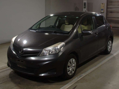 2013 Toyota Vitz